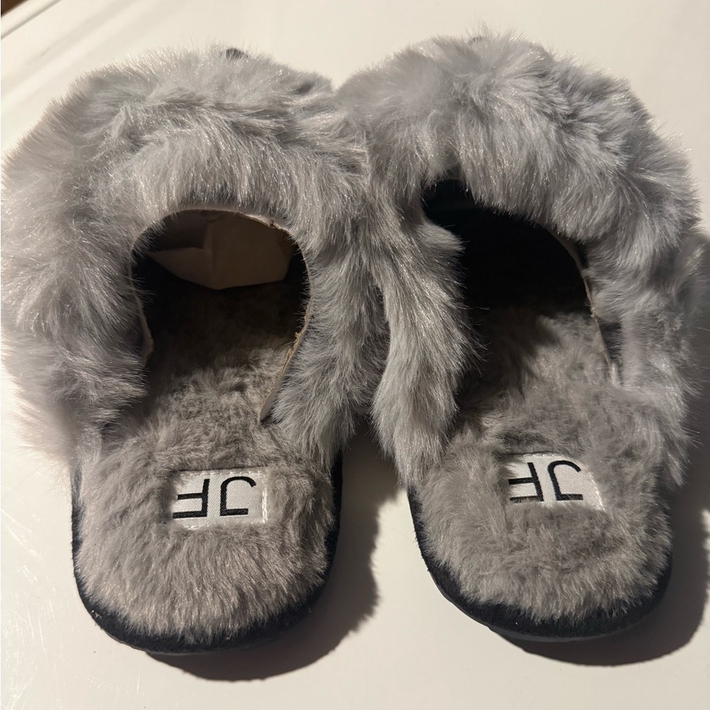 JustFab Harper Slippers - Picture 2 of 4